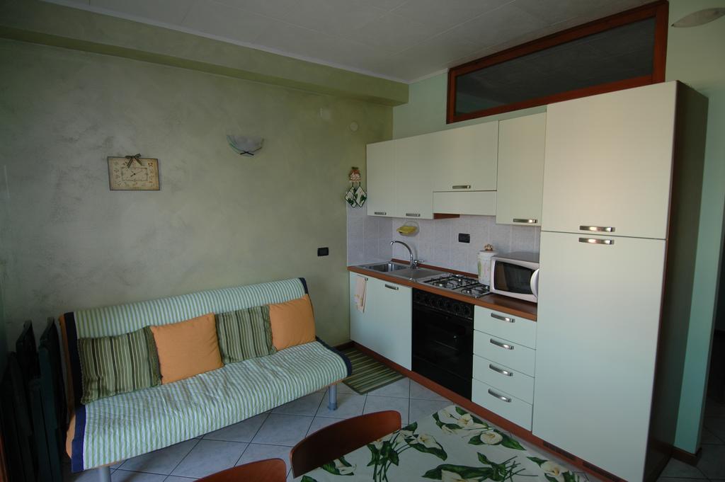 Appartamento Alle Magnolie Sirmione Exterior photo